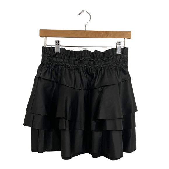 Dresses & Skirts - Black Ruffled Mini Skirt XL